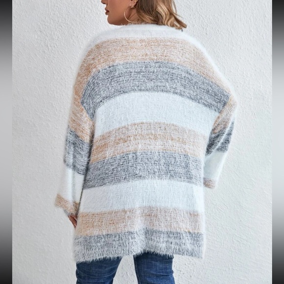 Plus Size Colorblock Drop Shoulder Knit Cardigan Sweater - Picture 5 of 5